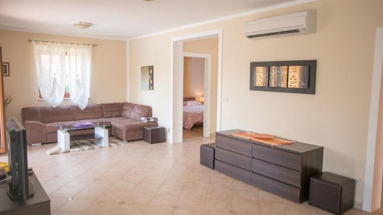 Photo of Livingroom in Buici