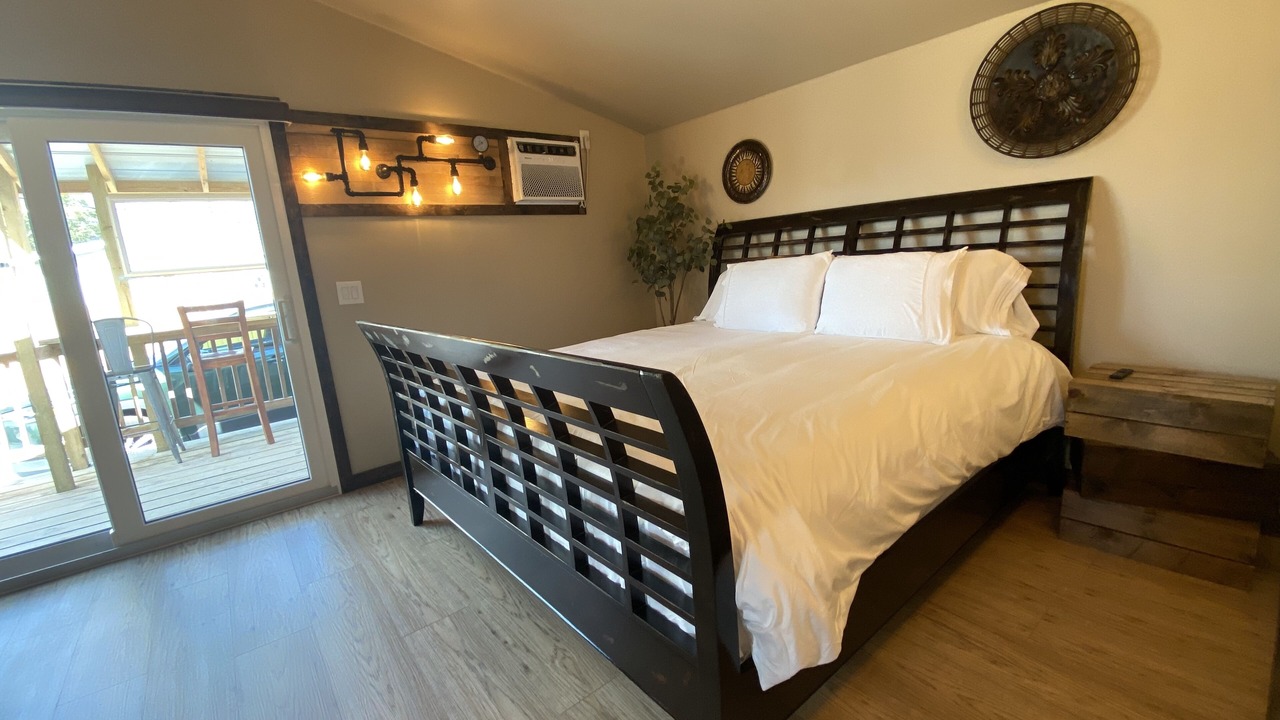 Photo of Bedroom in Royal Palms