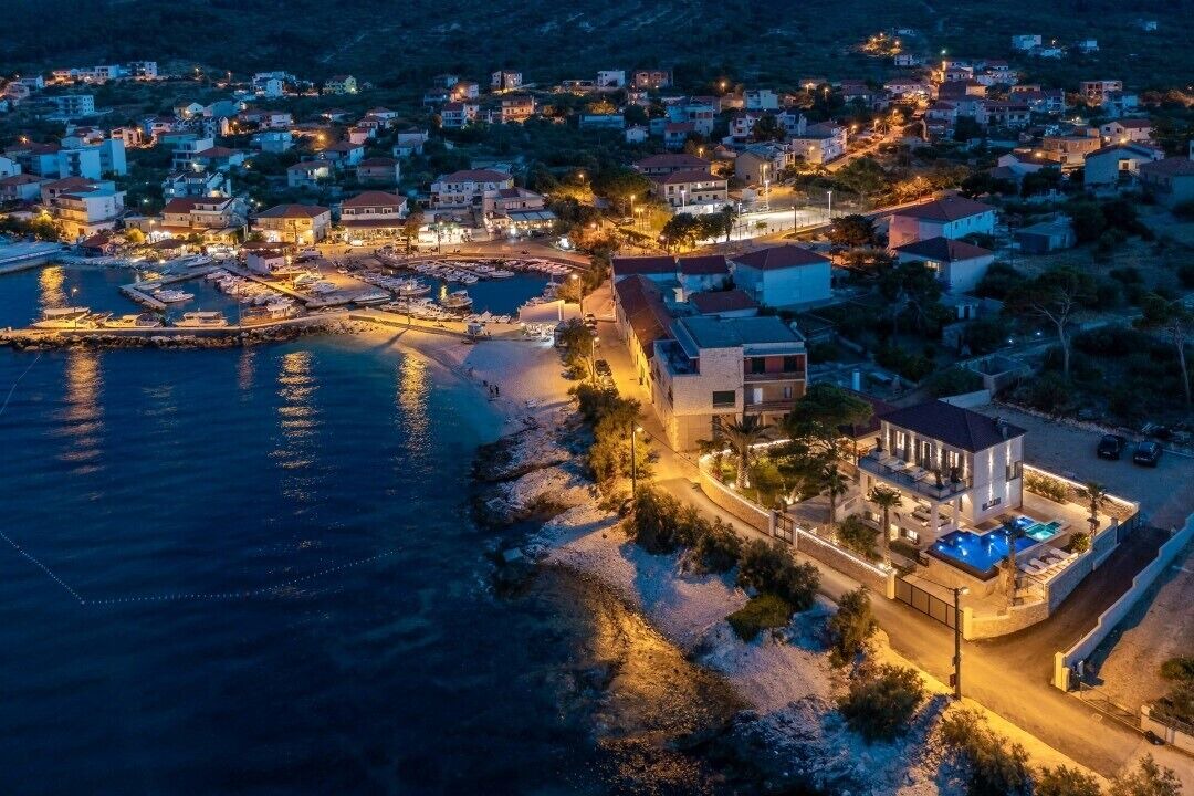 Photo of Outdoor in Slatine