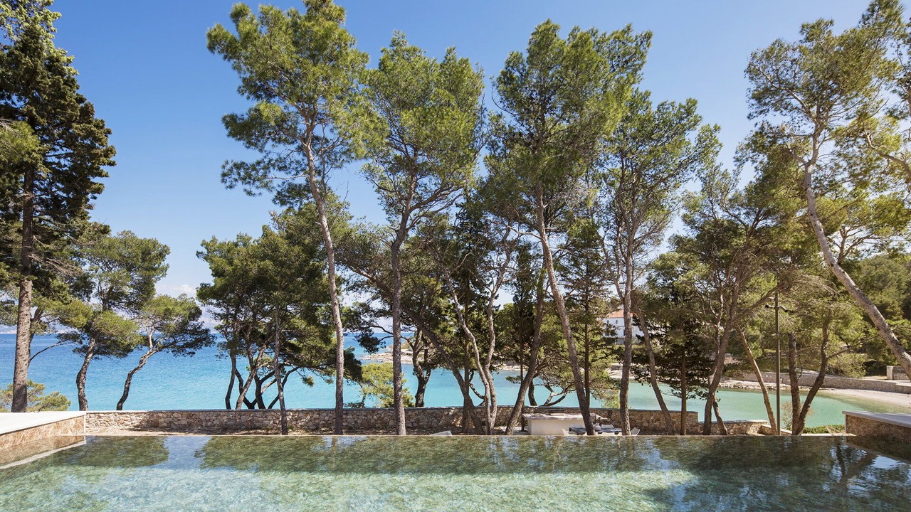 Photo of Outdoor in Sutivan