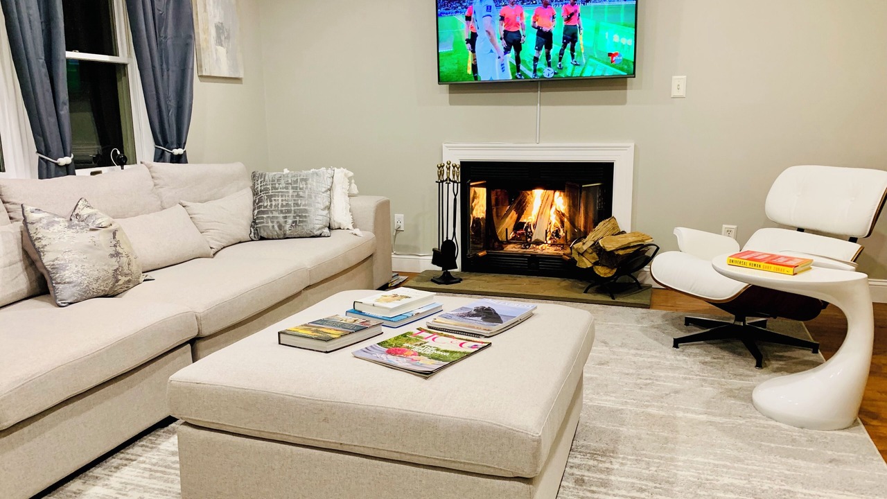 Photo of Livingroom in Mattituck