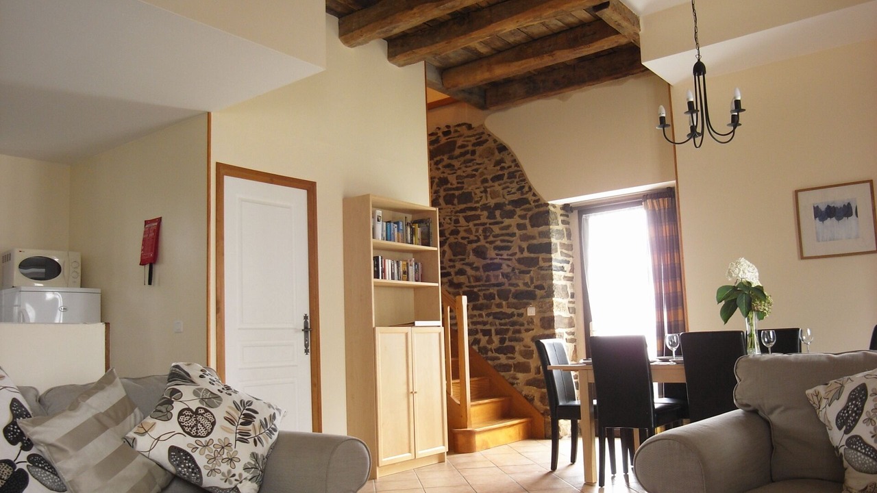 Photo of Livingroom in Les Champs-Geraux