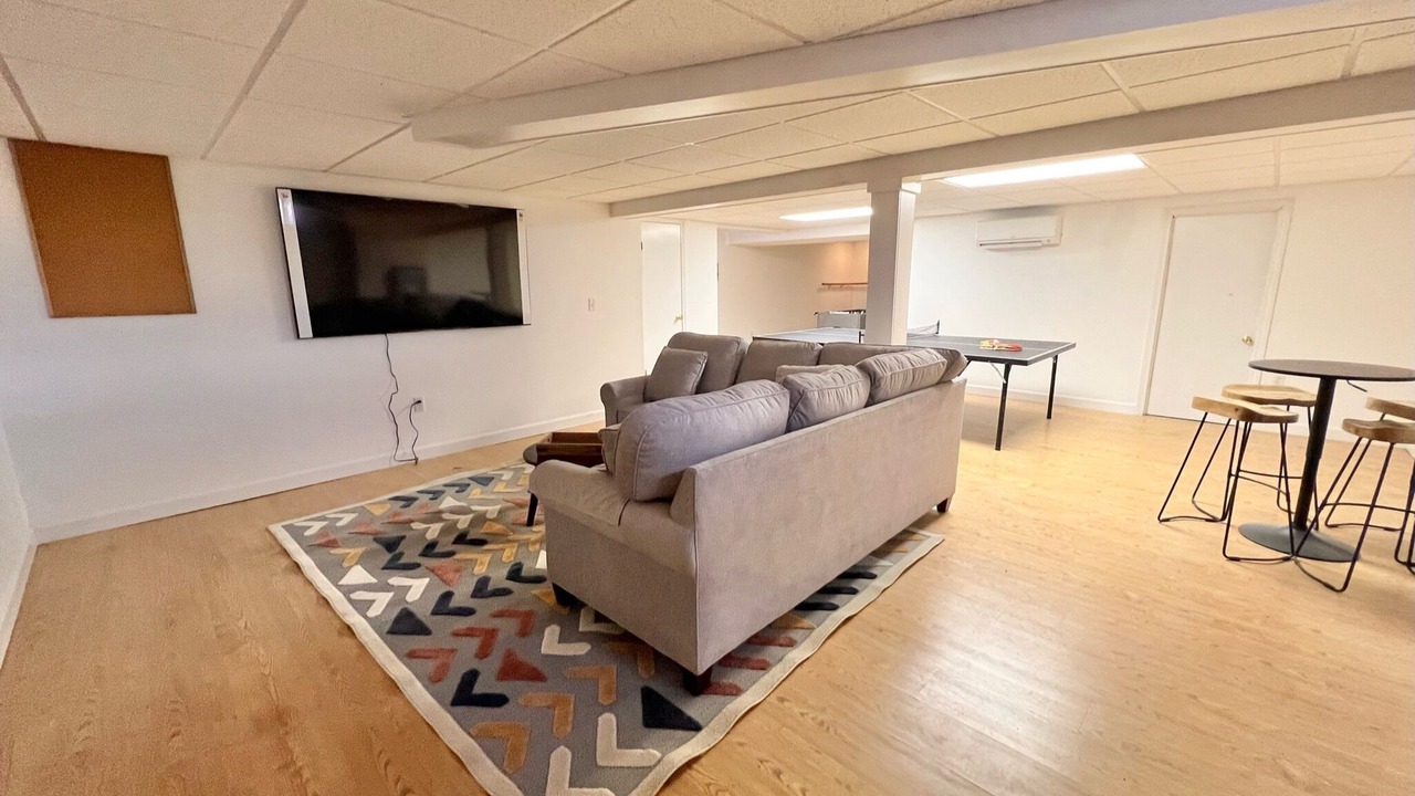 Photo of Livingroom in Eastham