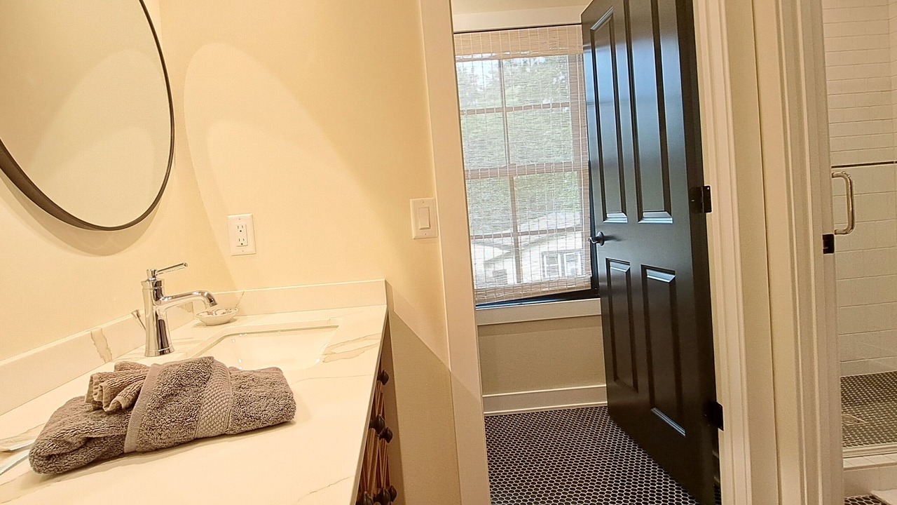 Photo of Bathroom in Lakeside