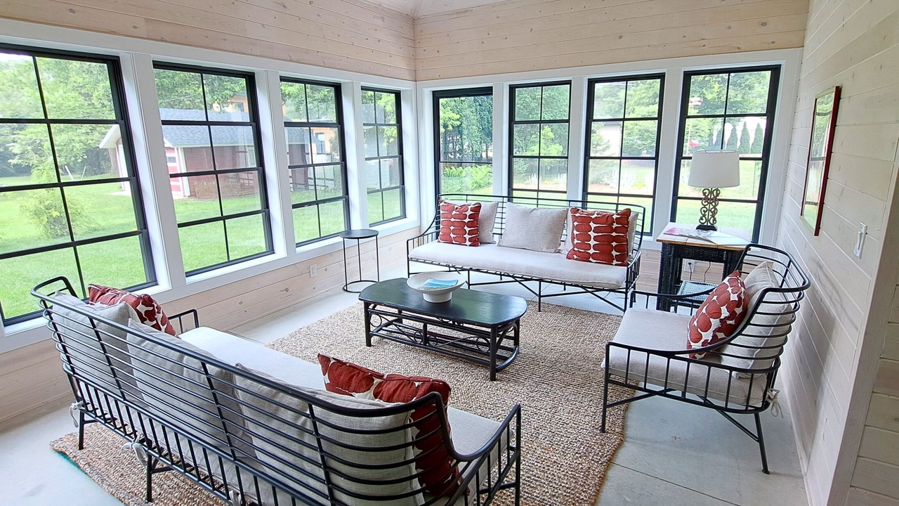 Photo of Livingroom in Lakeside
