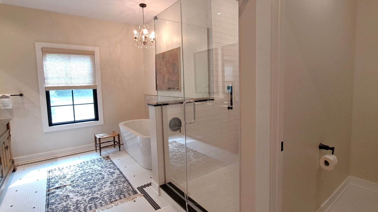 Photo of Bathroom in Lakeside