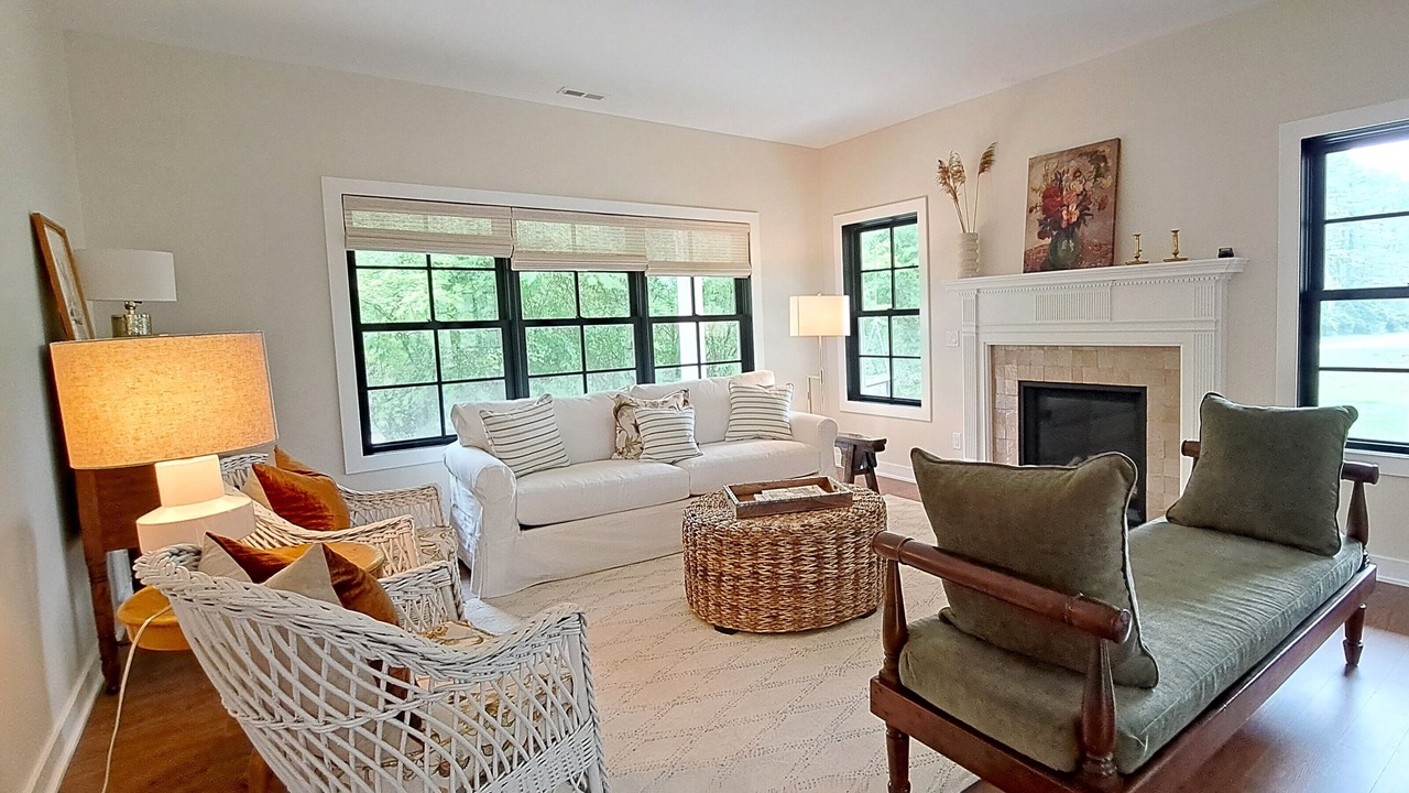 Photo of Livingroom in Lakeside