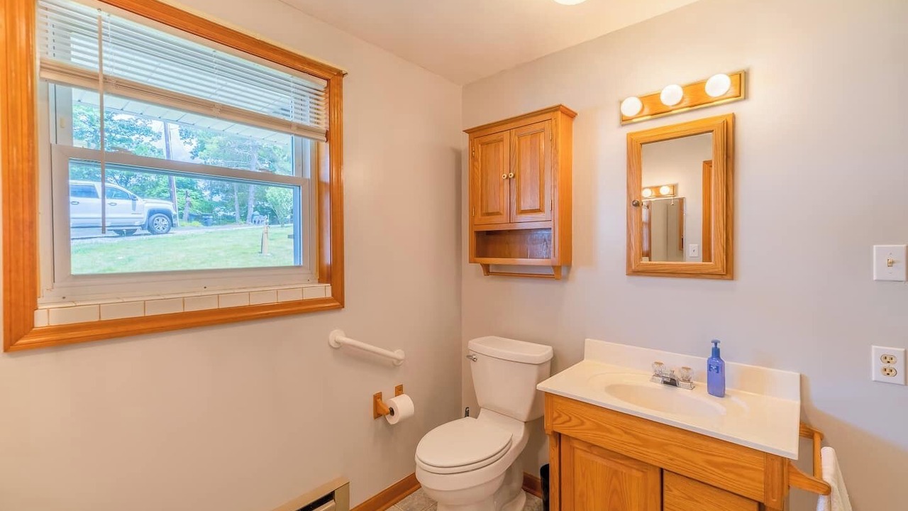 Photo of Bathroom in New River