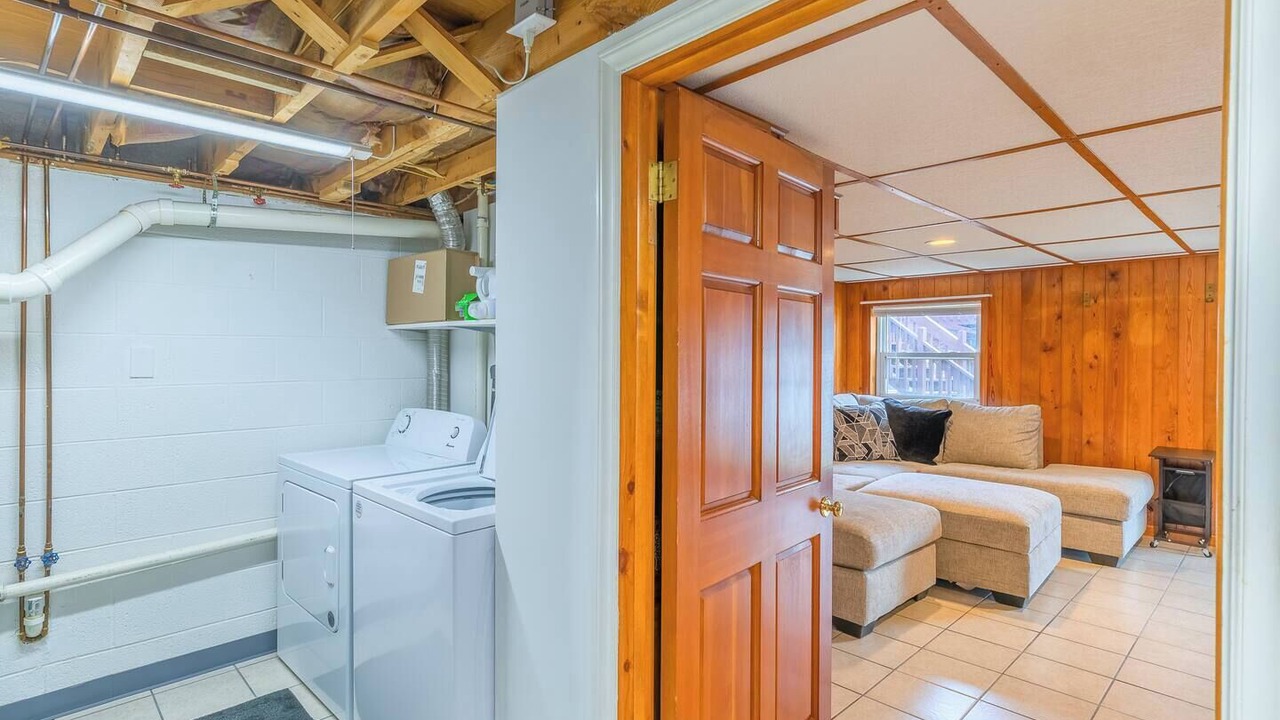 Photo of Bedroom in New River