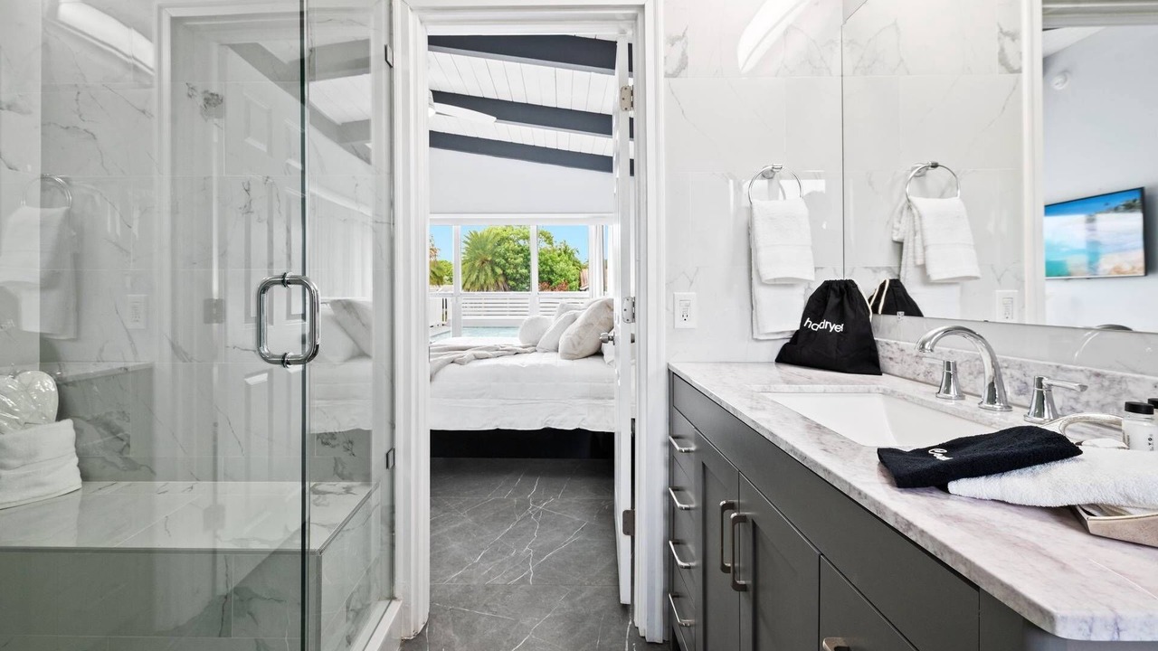 Photo of Bathroom in Lauderdale Isles