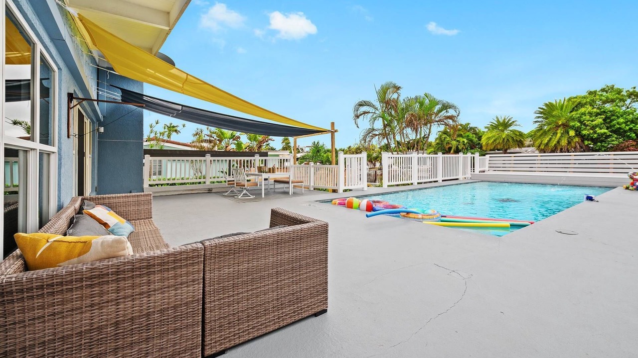 Photo of Outdoor in Lauderdale Isles