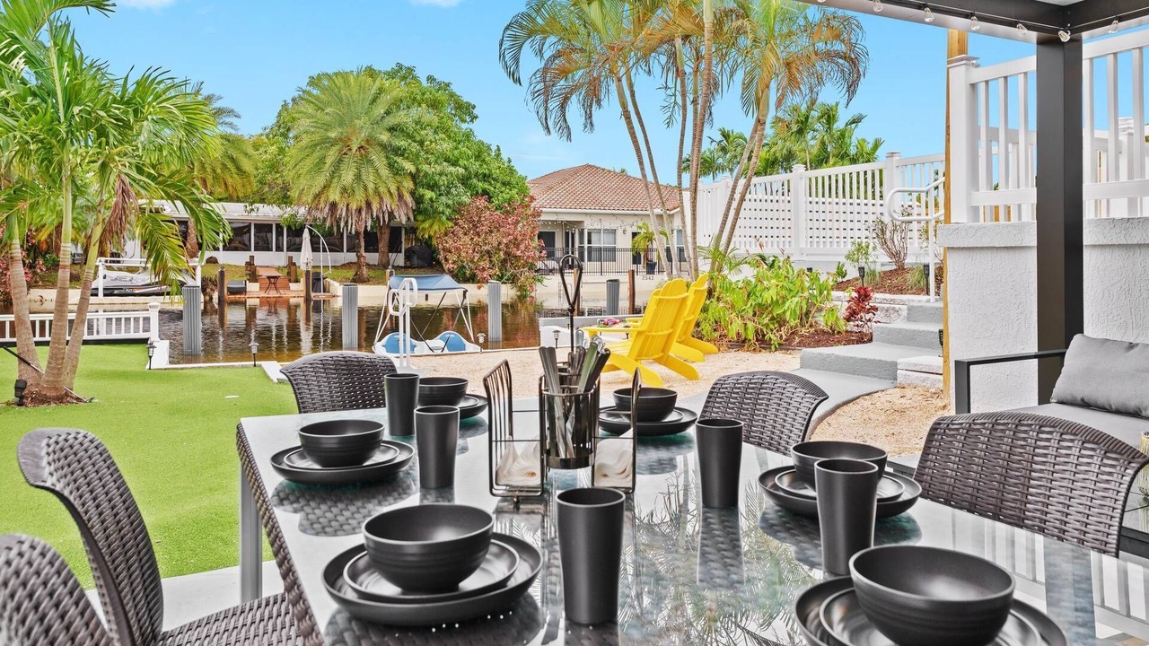 Photo of Outdoor in Lauderdale Isles