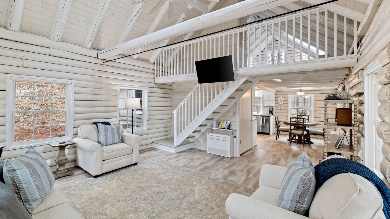 Photo of Livingroom in Cobham
