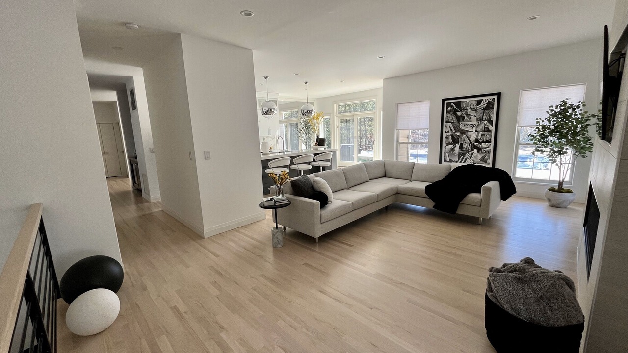 Photo of Livingroom in Westhampton
