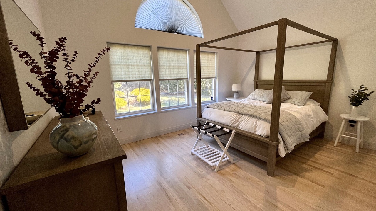 Photo of Bedroom in Westhampton