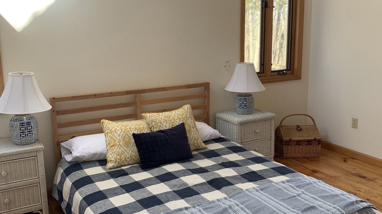 Photo of Bedroom in Cooperstown - Otsego Lake