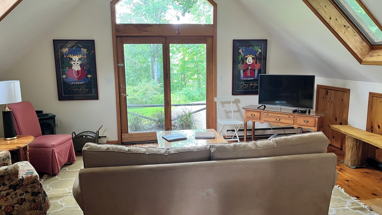 Photo of Livingroom in Cooperstown - Otsego Lake