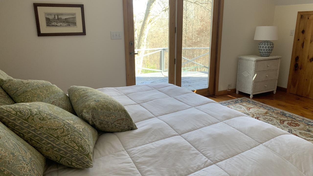 Photo of Bedroom in Cooperstown - Otsego Lake