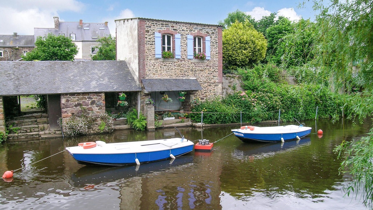Photo of Others in Quemperven