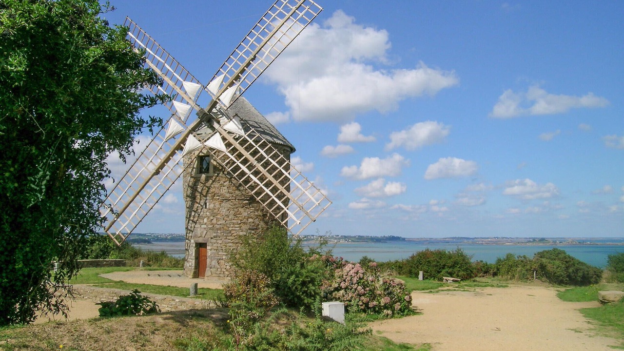 Photo of Others in Quemperven