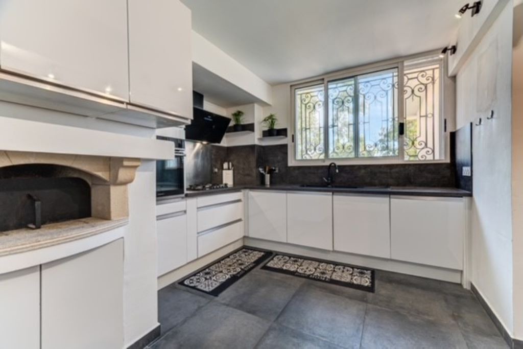 Photo of Kitchen in Montaleigne