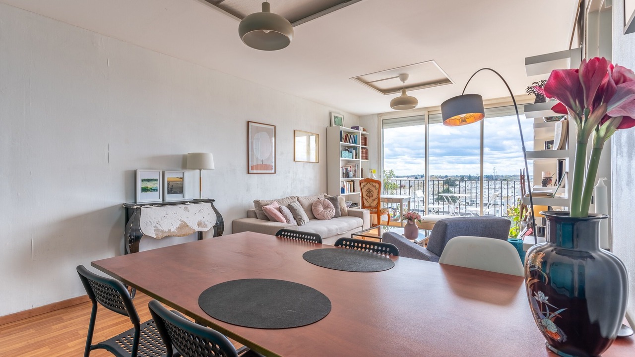 Photo of Livingroom in Cenon