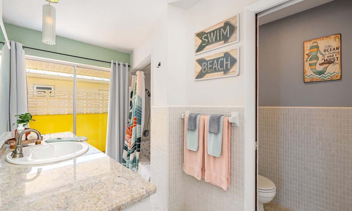 Photo of Bathroom in Venetian Way