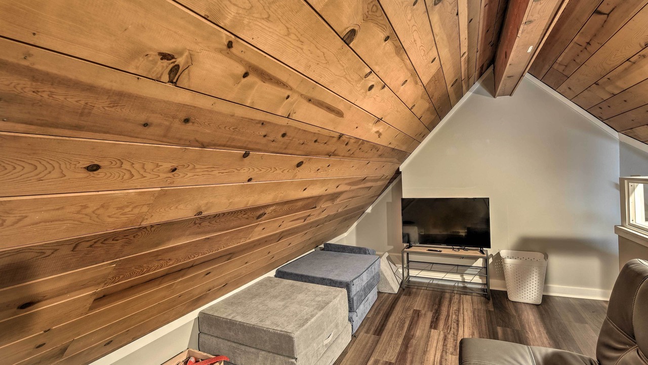 Photo of Livingroom in Lynn Garden