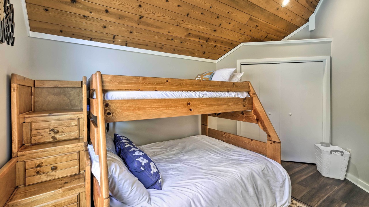 Photo of Bedroom in Lynn Garden