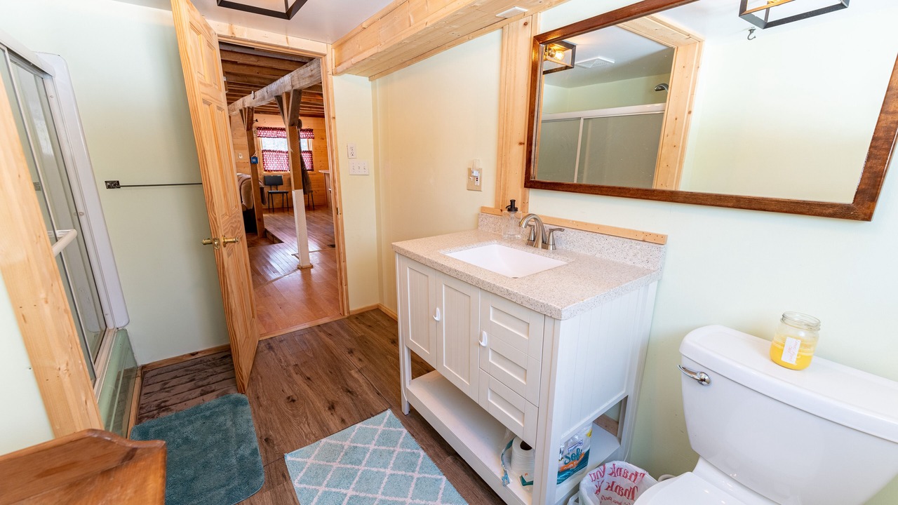 Photo of Bathroom in Curtis