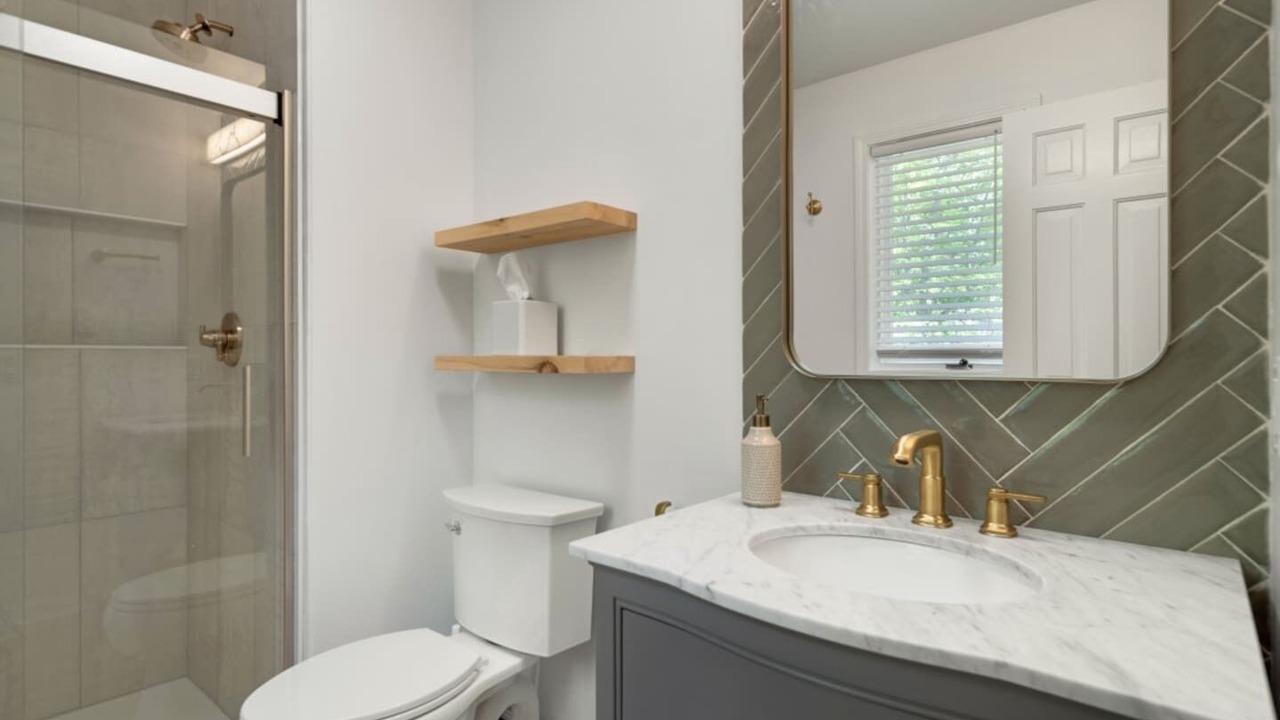 Photo of Bathroom in Ovid