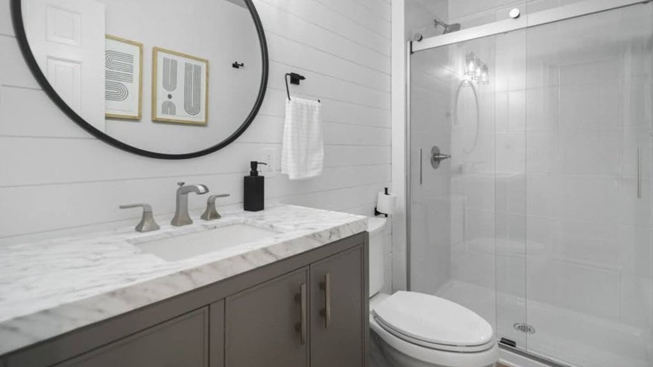 Photo of Bathroom in Ovid