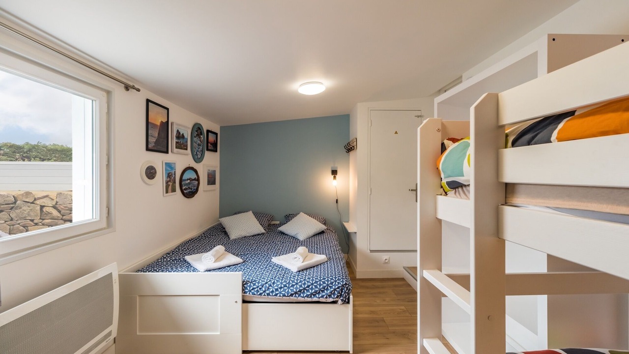 Photo of Bedroom in Plougrescant