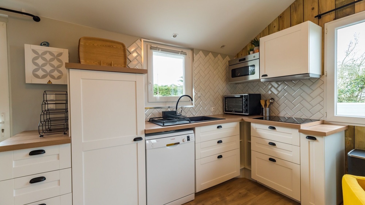 Photo of Kitchen in Plougrescant