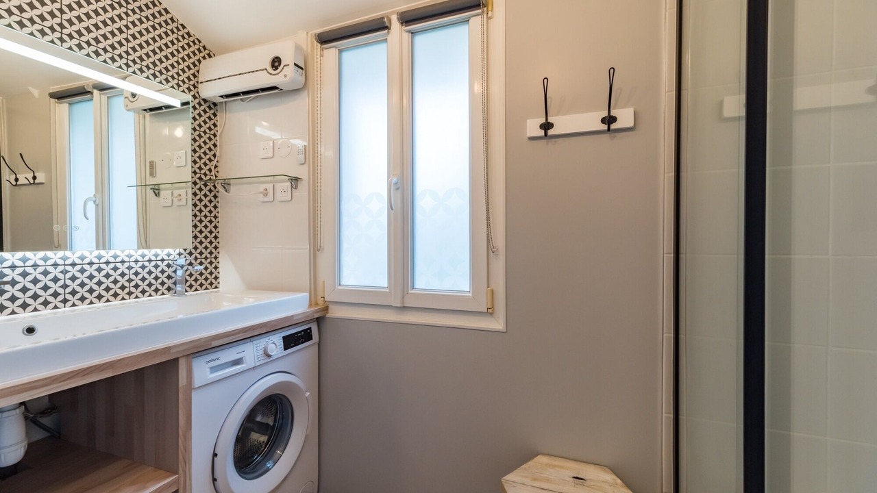 Photo of Bathroom in Plougrescant