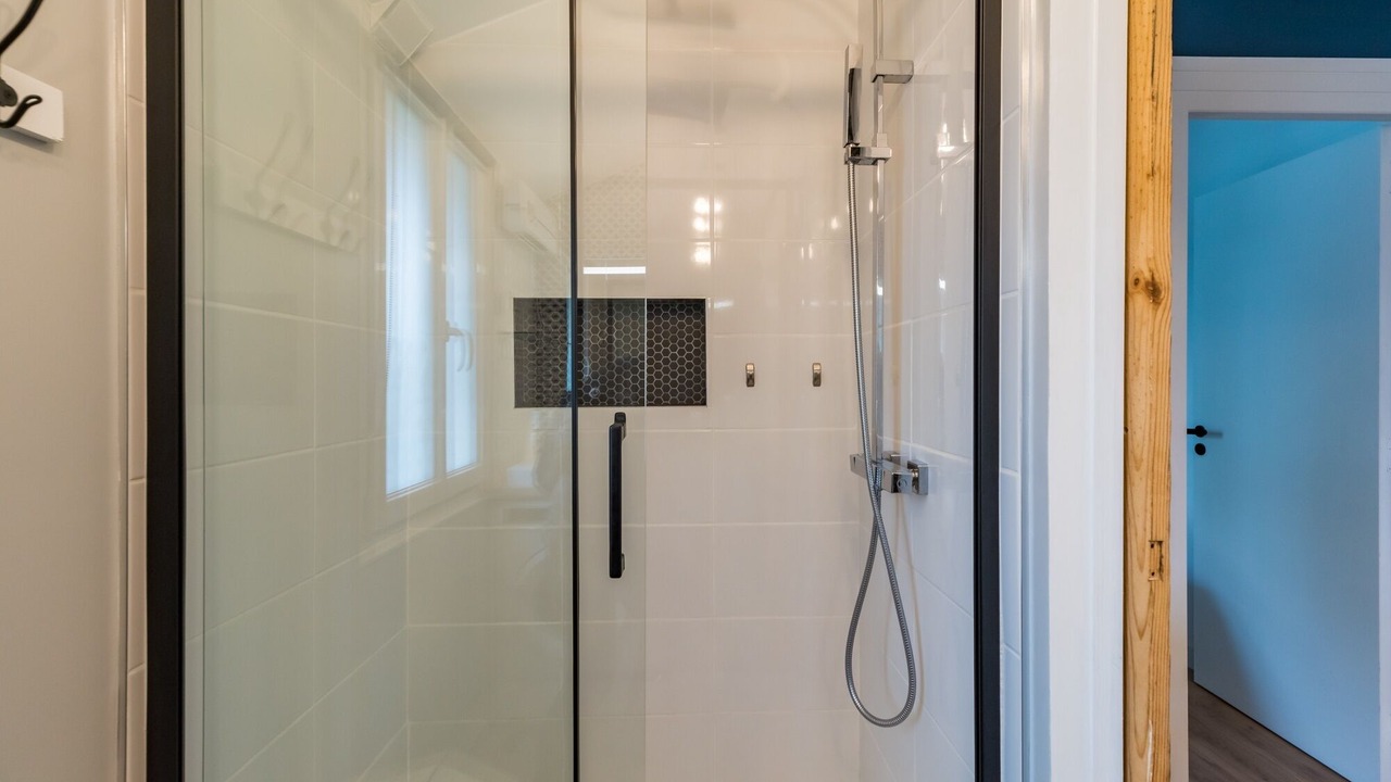 Photo of Bathroom in Plougrescant