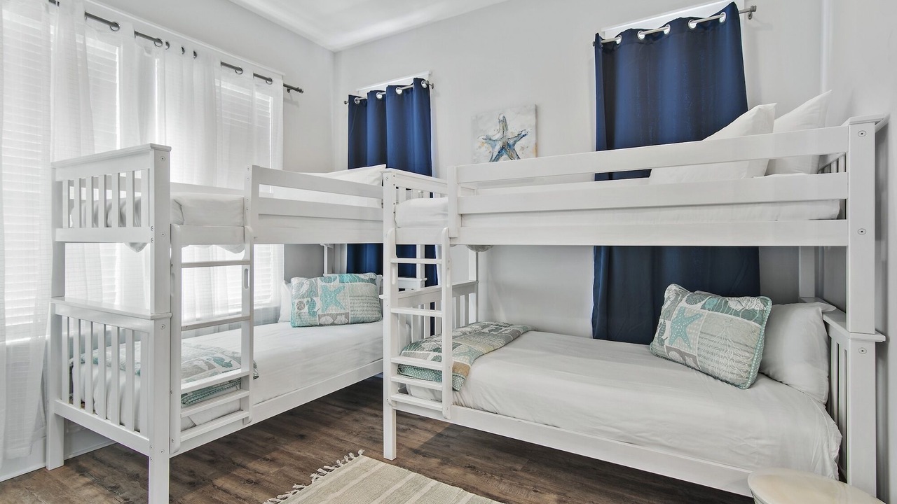 Photo of Bedroom in Lakeside at Blue Mountain Beach