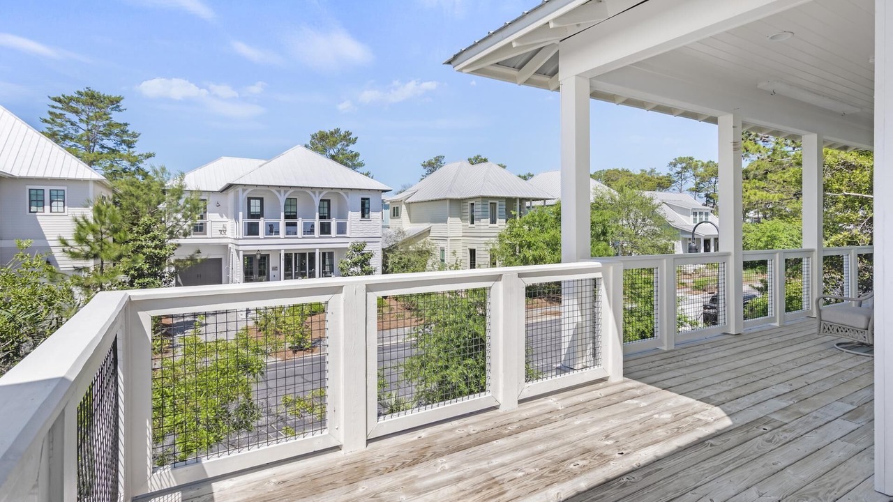 Photo of Patio Balcony in Lakeside at Blue Mountain Beach