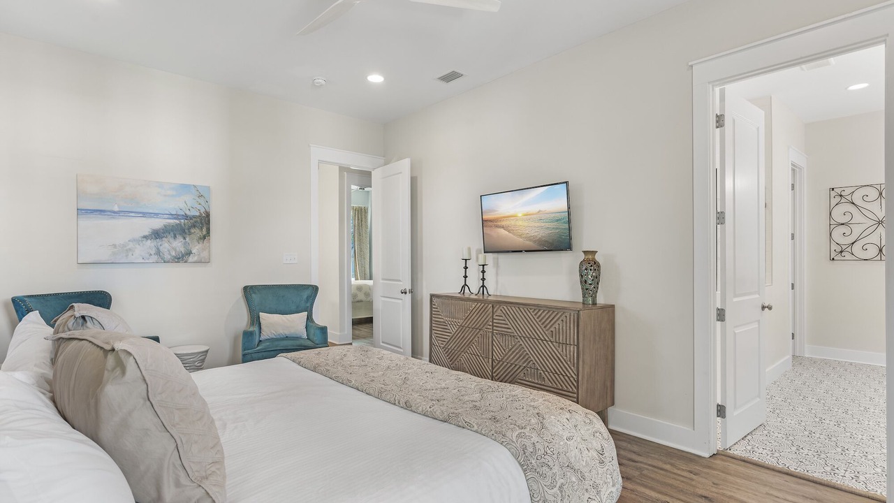 Photo of Bedroom in Lakeside at Blue Mountain Beach