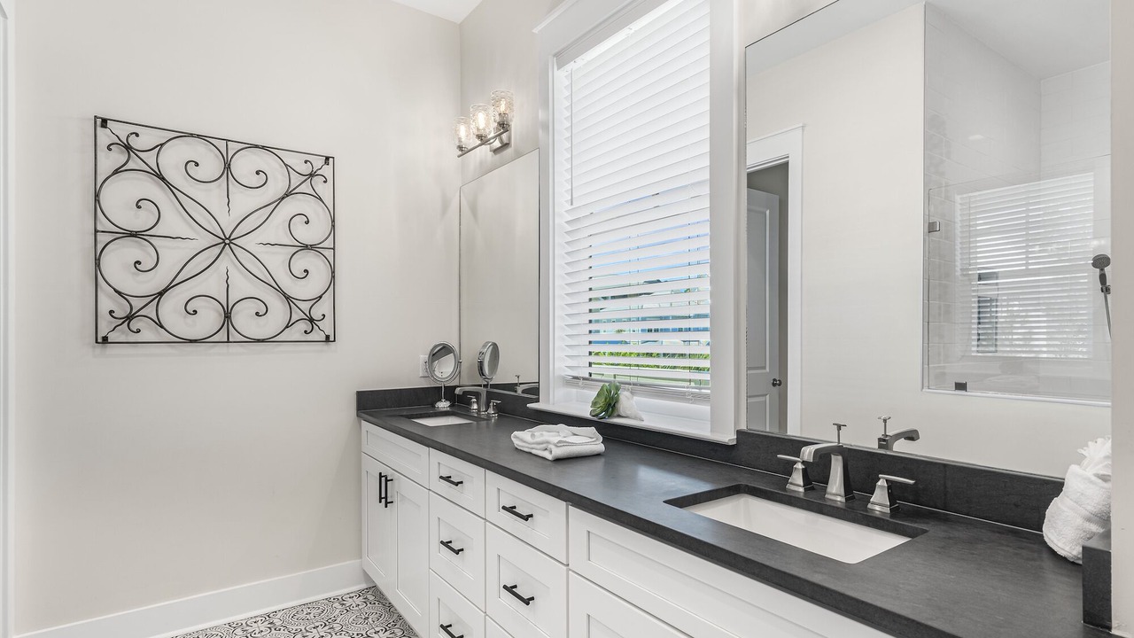 Photo of Bathroom in Lakeside at Blue Mountain Beach