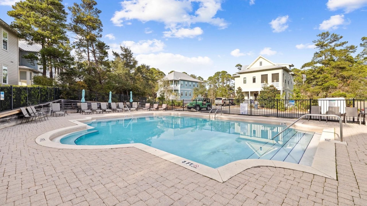 Photo of Outdoor in Lakeside at Blue Mountain Beach