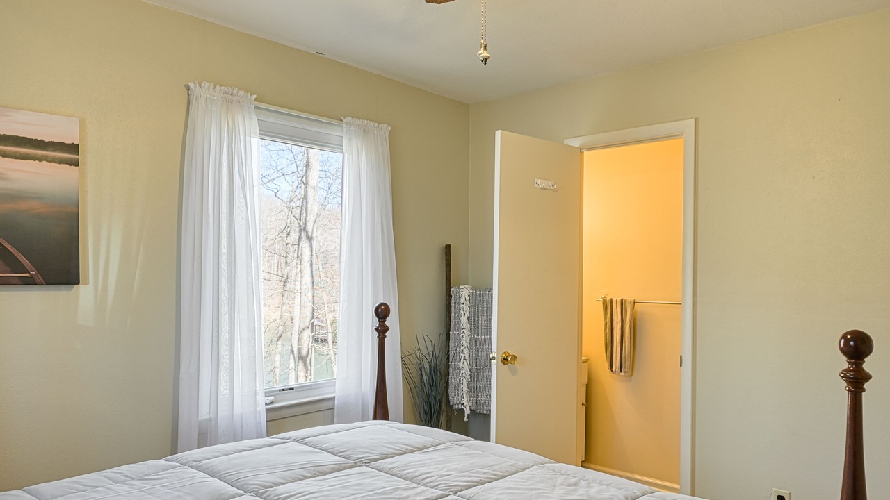 Photo of Bedroom in High Point