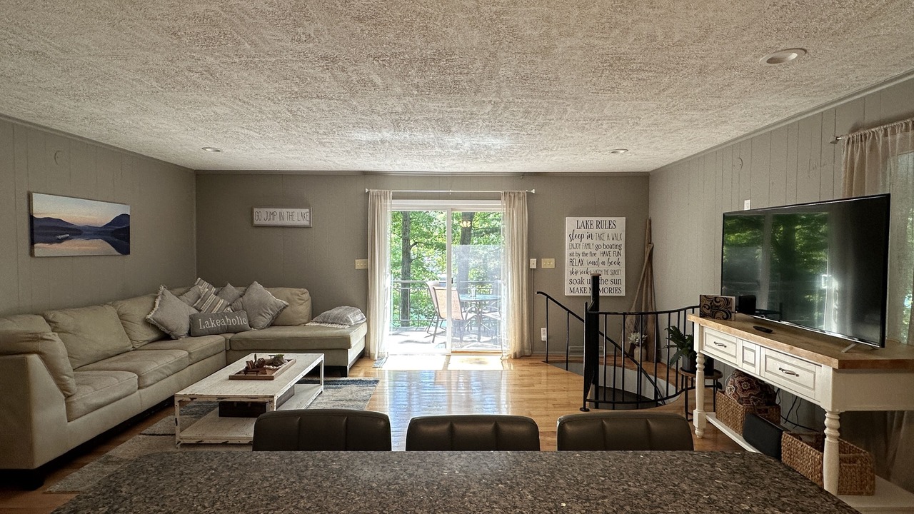 Photo of Livingroom in High Point