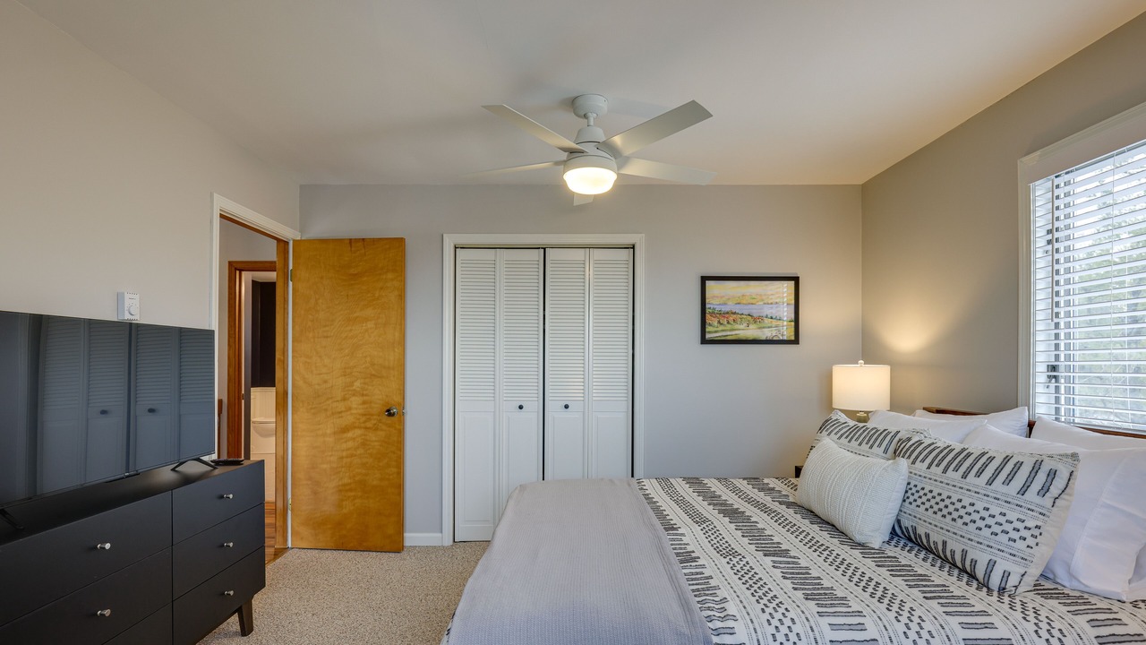 Photo of Bedroom in Hammondsport