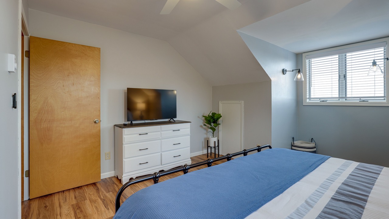 Photo of Bedroom in Hammondsport