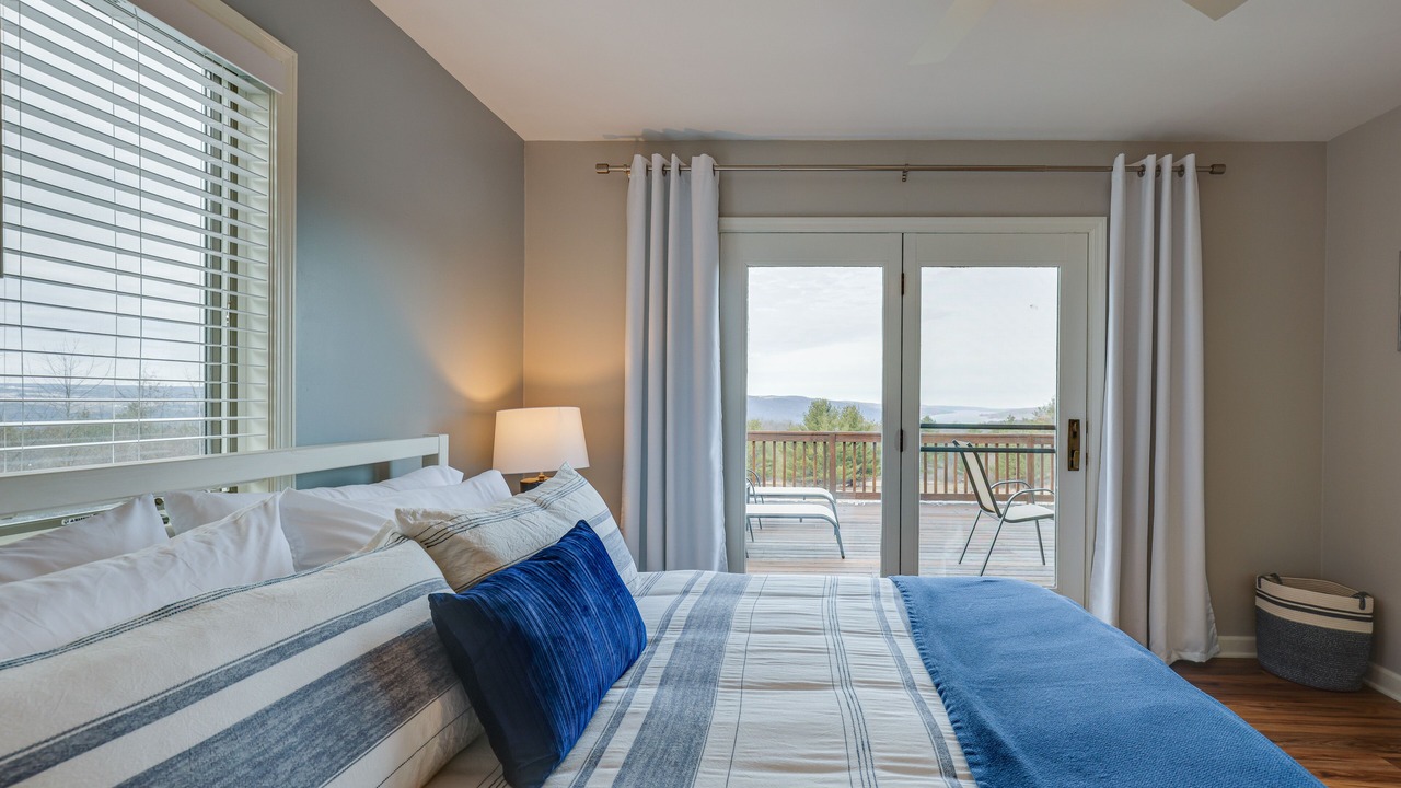 Photo of Bedroom in Hammondsport