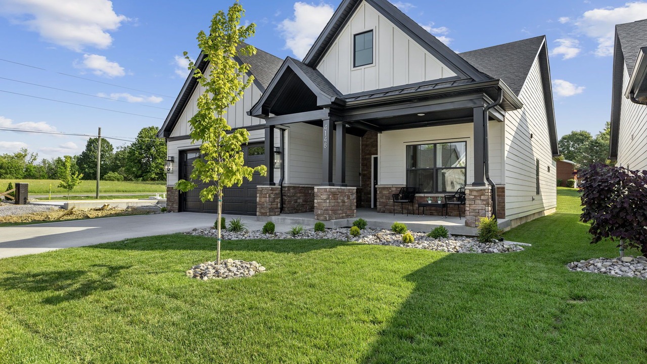 Photo of Outdoor in Jeffersonville - Clarksville