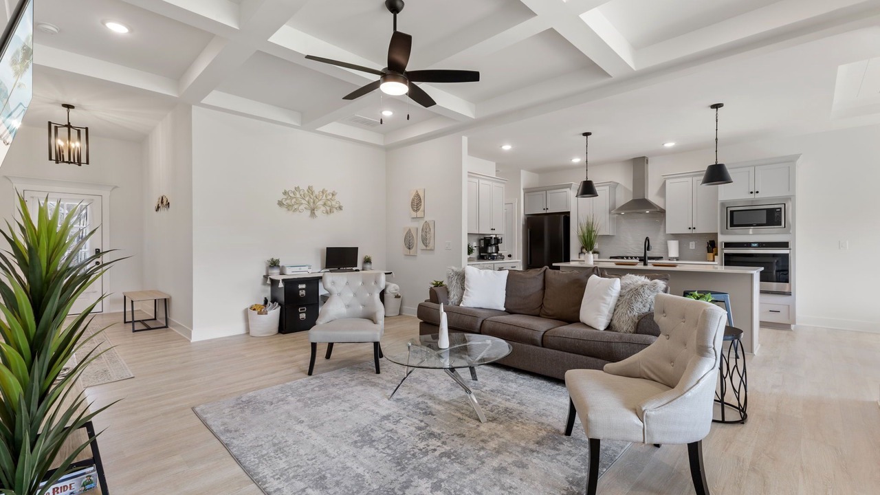 Photo of Livingroom in Jeffersonville - Clarksville