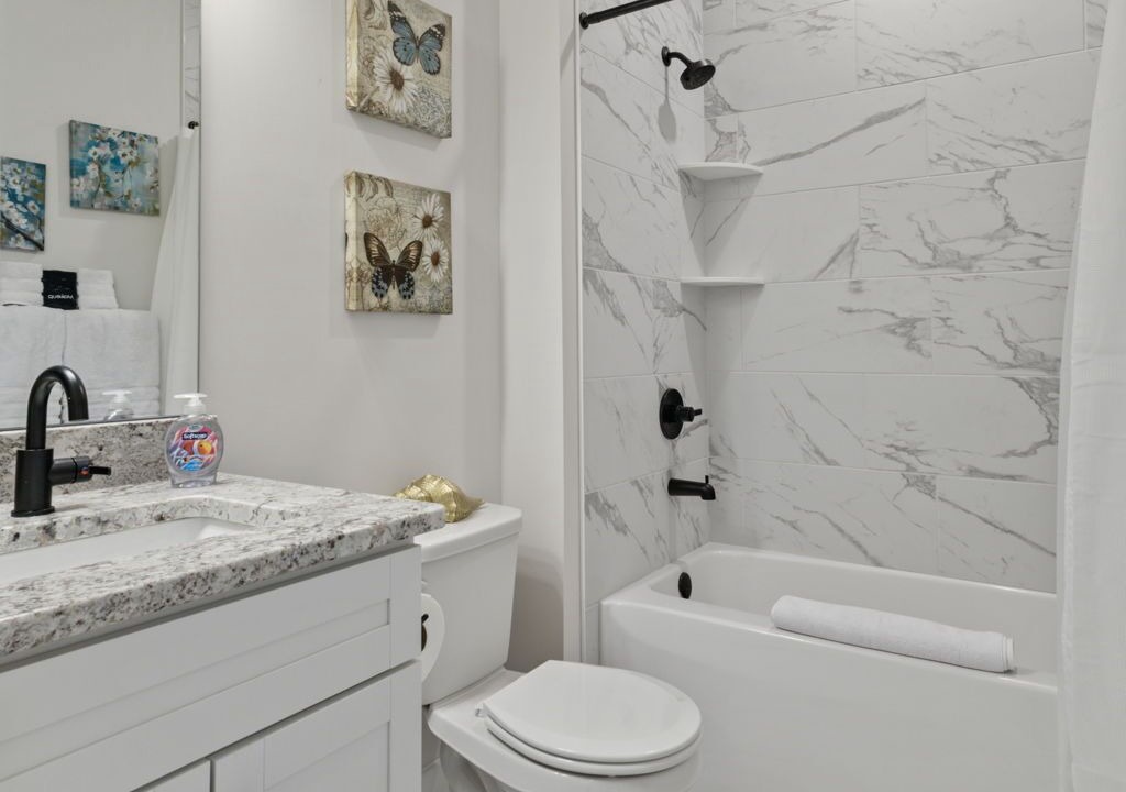 Photo of Bathroom in Jeffersonville - Clarksville