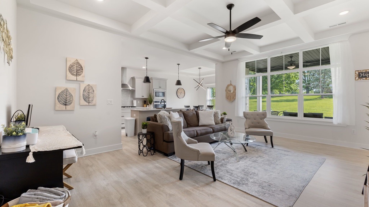 Photo of Livingroom in Jeffersonville - Clarksville